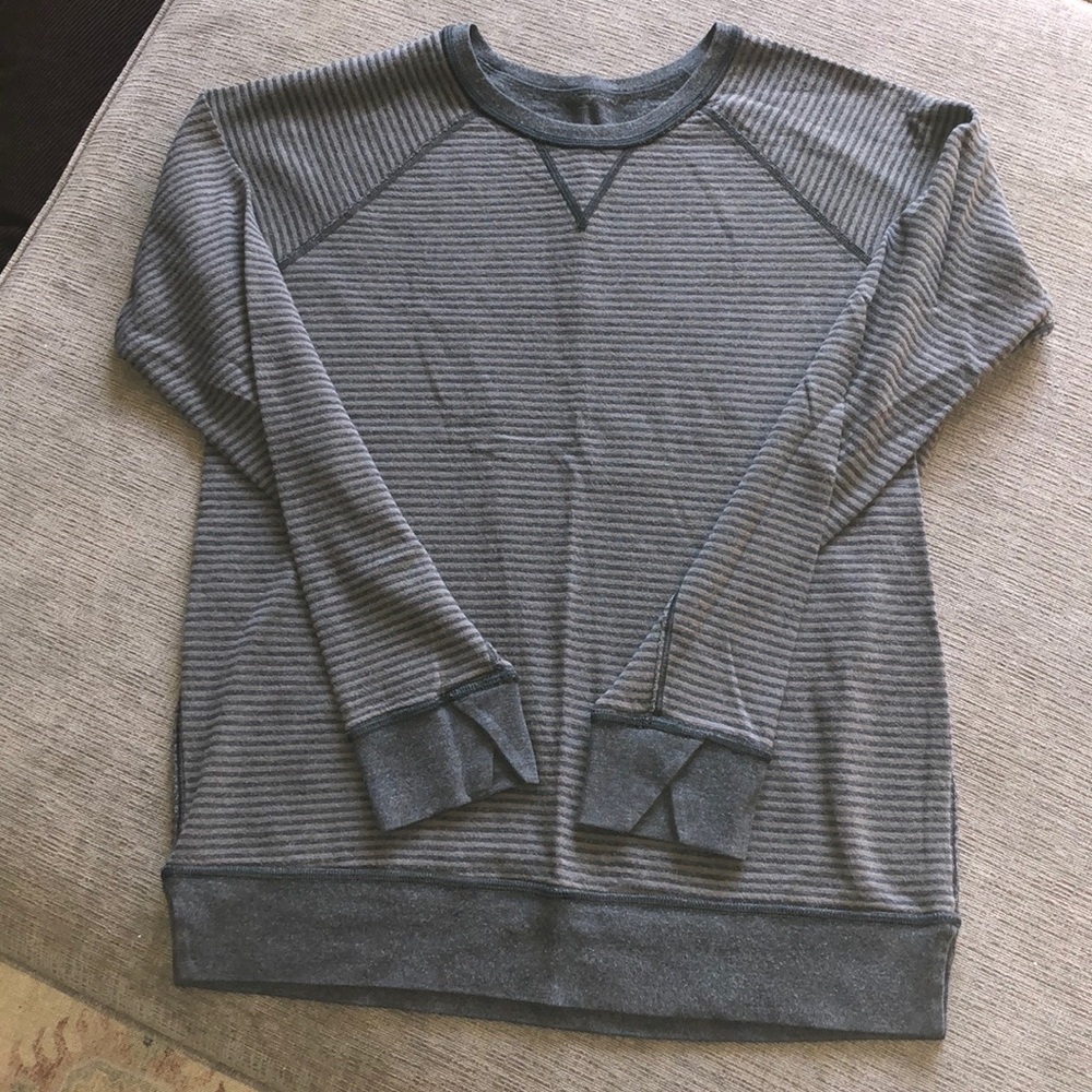 lululemon Long sleeve pullover